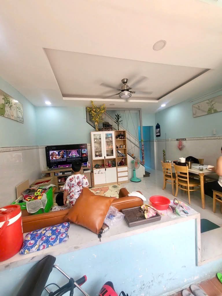 NHÀ HIỆP BÌNH CHÁNH - HẺM XE HƠI - NHÀ ĐẸP 3PN NGANG 5m - CHỈ HƠN 4 TỶ